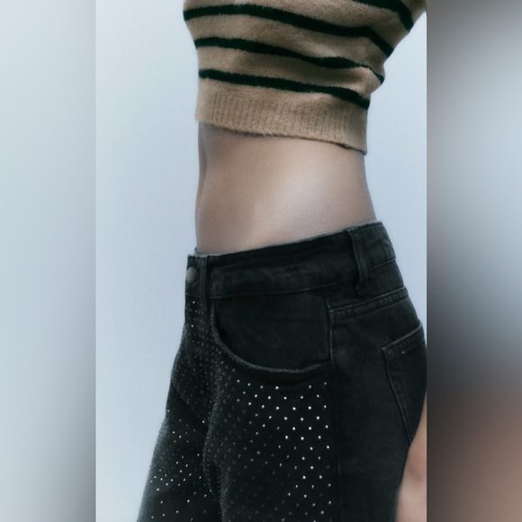 NWT Zara ZW THE SLIM WITH RHINESTONES JEANS in Black Size 4 - Picture 1 of 9